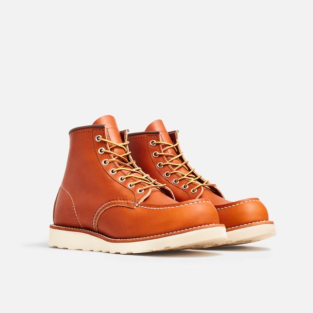 875 Classic Moc Leather Boots