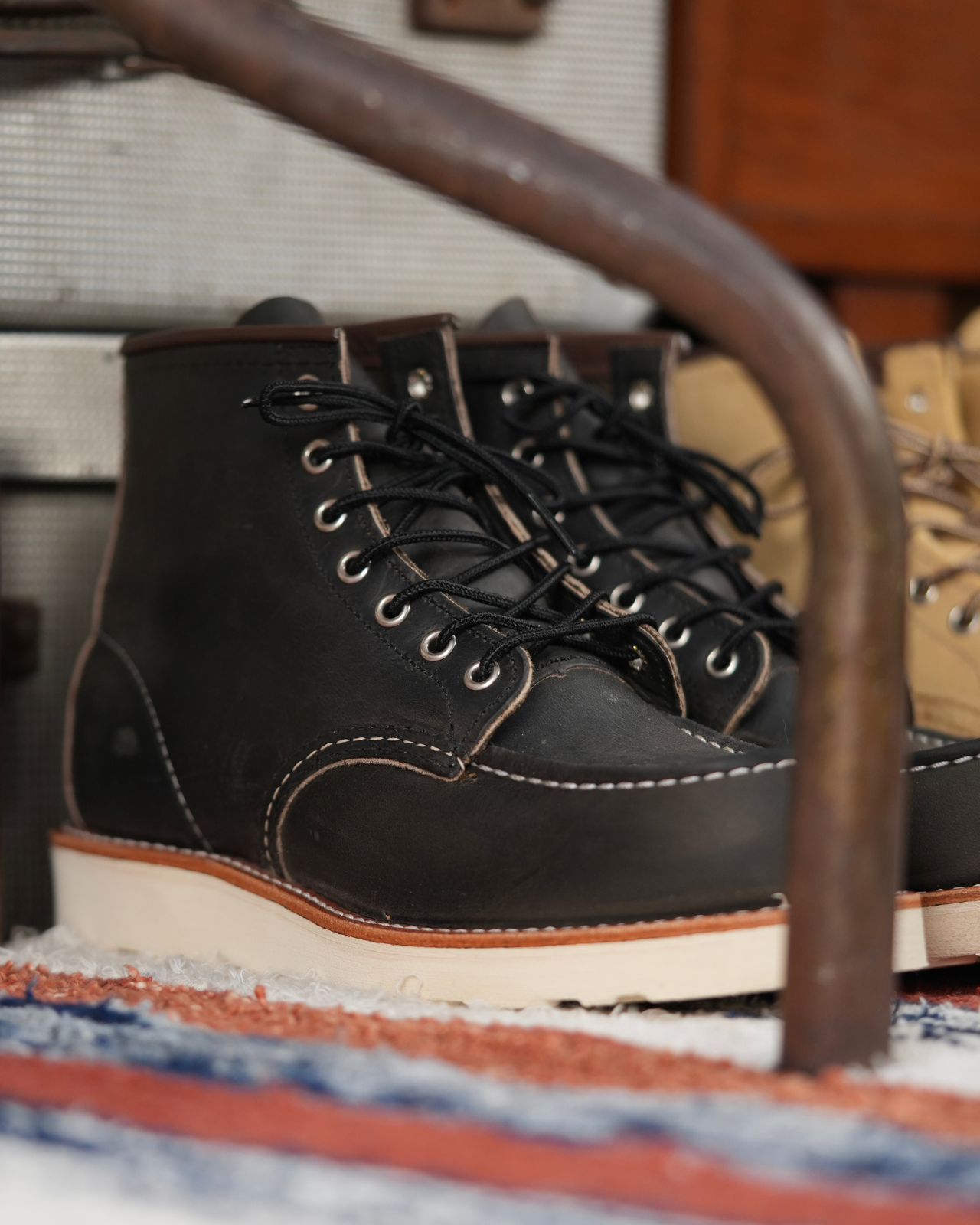 Men's red wing shops classic moc